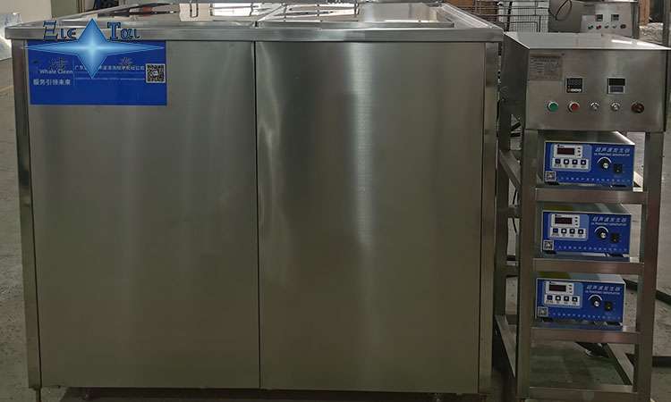 超聲波清洗機在塑料行業(yè)的應用，如何去除各種污漬？