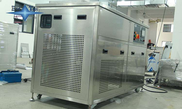 超聲波清洗機:高效去除工業(yè)殘留物和化學(xué)藥劑的先進(jìn)設備 超聲波清洗機:高效去除工業(yè)殘留物和化學(xué)藥劑的先進(jìn)設備